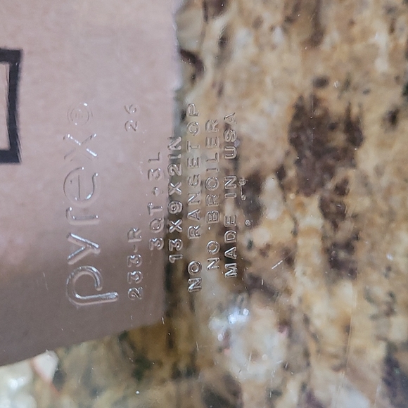 Pyrex rectangular baking dish - Picture 3 of 4